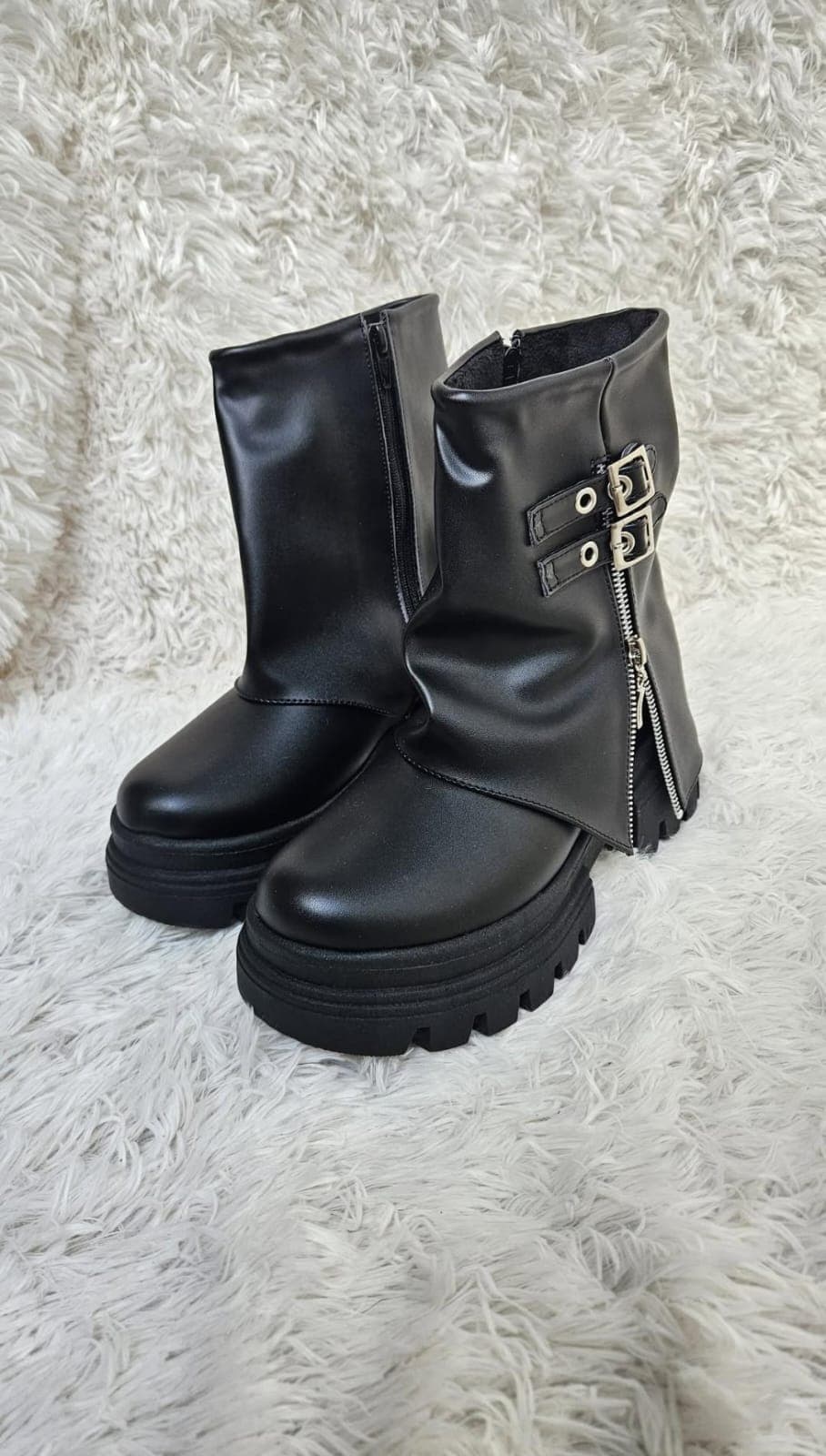 Doble Capa 🖤 | Botines Negros